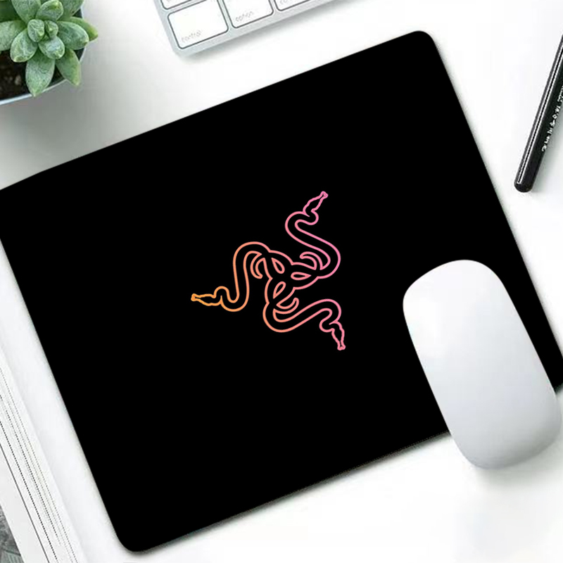 Razer Luxury Mouse Pad Anime G - Pc Gaming Lounge ulasan dan harga